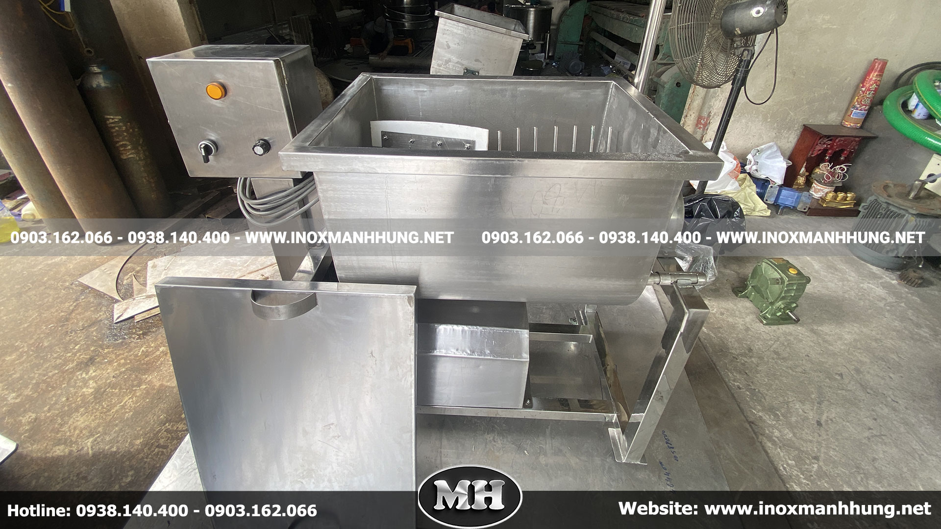 Giới thiệu dịch vụ thiết kế máy trộn cơm công nghiệp theo yêu cầu Giới thiệu dịch vụ thiết kế máy trộn cơm công nghiệp theo yêu cầu