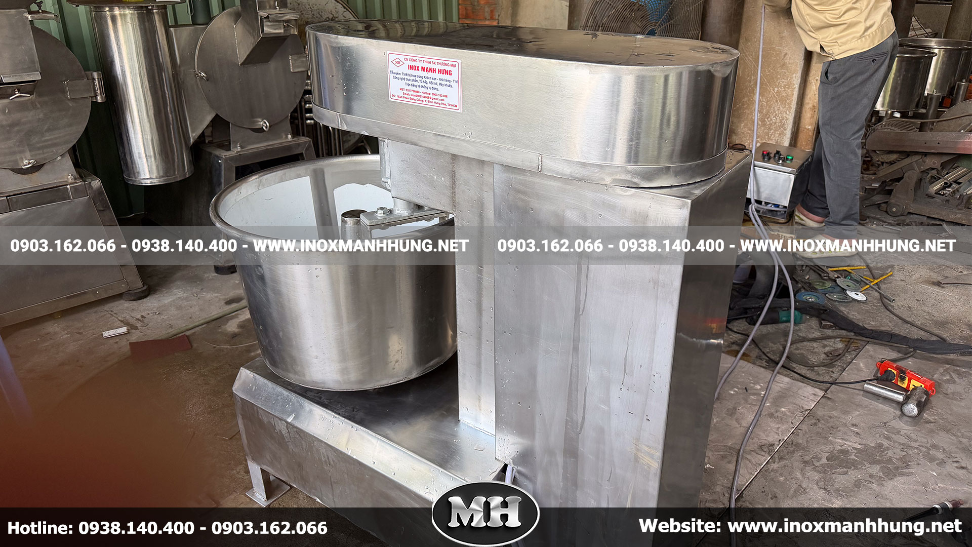 Mỗi dòng Máy Quết Chả Cá Trộn Bột Mì đều sở hữu những đặc điểm kỹ thuật và tính năng nổi bật, mang lại giá trị sử dụng tối ưu cho khách hàng.