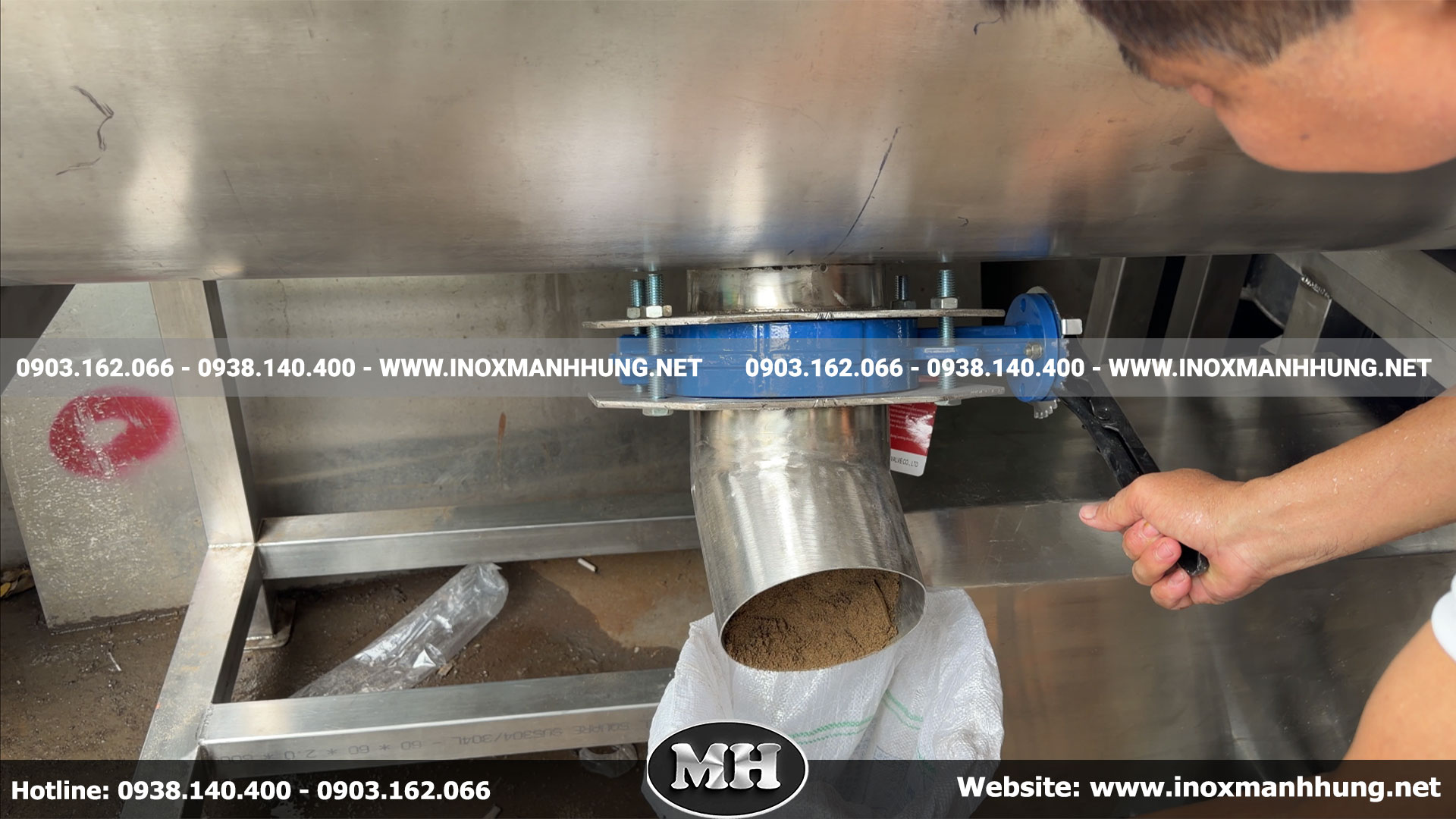 Inox Mạnh Hưng - Đơn vị sản xuất máy trộn bột công nghiệp 500kg uy tín