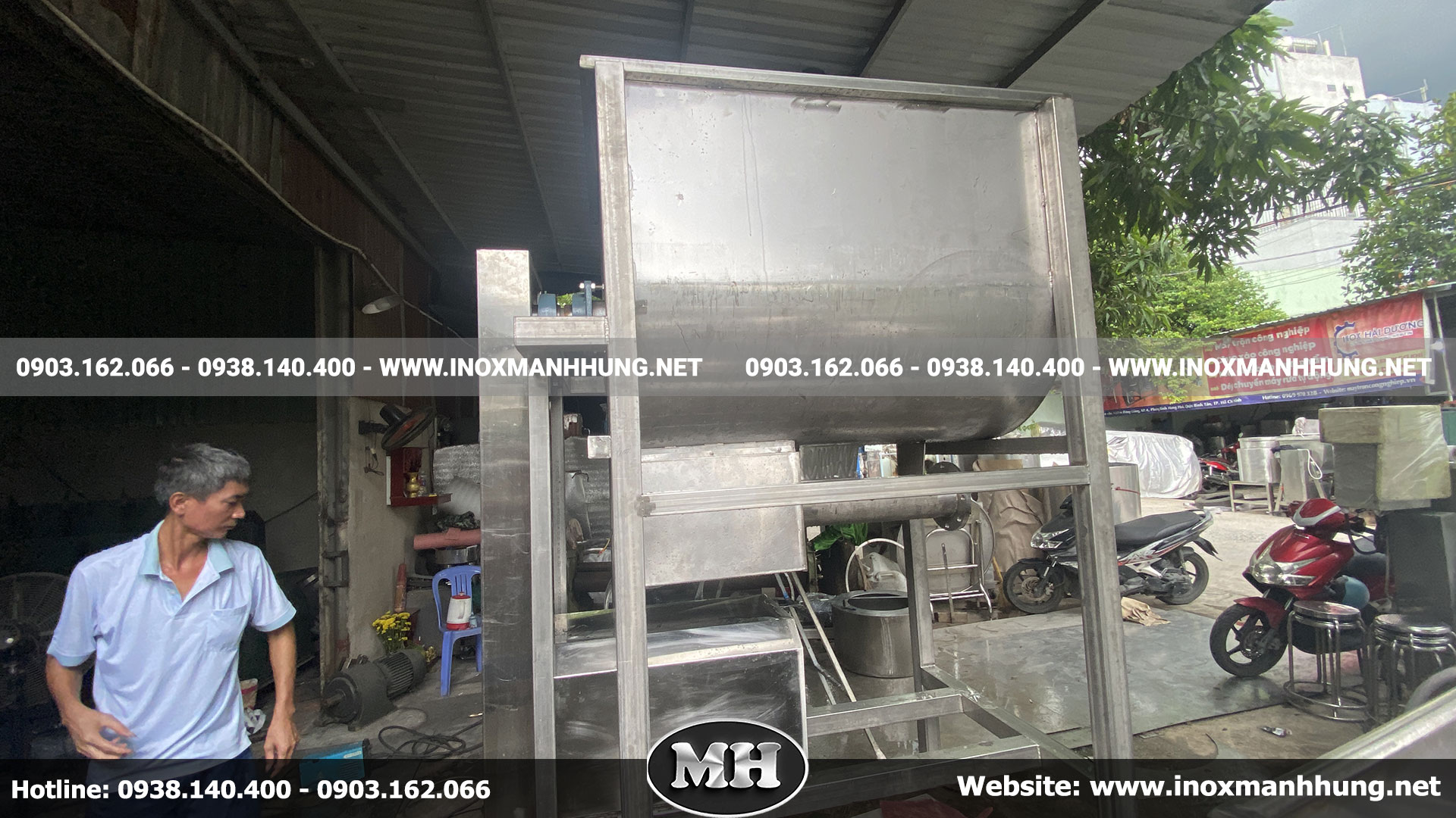 Máy trộn bột keo 1 tấn được xem là lựa chọn hàng đầu cho các đơn vị sản xuất quy mô vừa và lớn Máy trộn bột keo 1 tấn được xem là lựa chọn hàng đầu cho các đơn vị sản xuất quy mô vừa và lớn