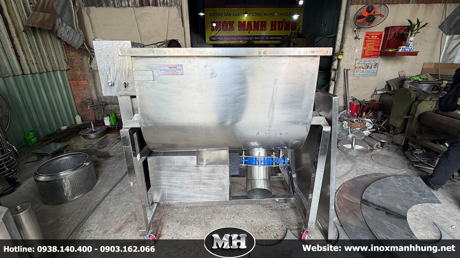 Máy trộn bột khô công nghiệp 200kg được sản xuất tại Inox Mạnh Hưng 