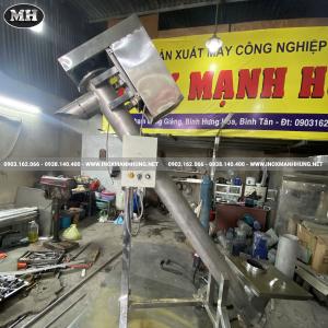 Máy Sấy Hạt Nhựa Gia Nhiệt Và Bộ Cấp Xả Liệu Công Suất 1 Tấn